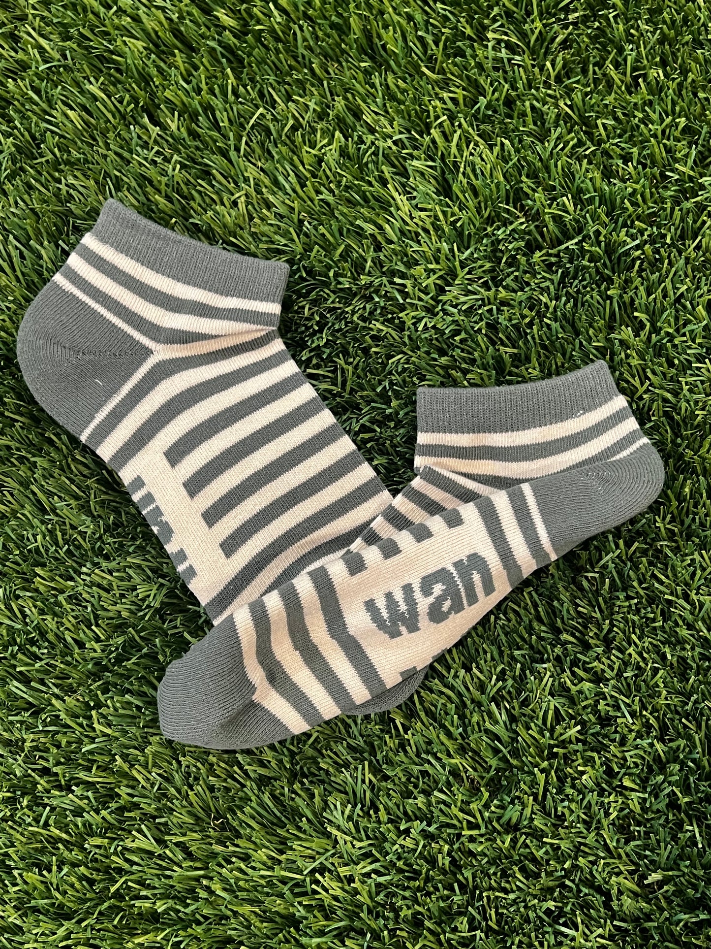 OLIVE GREEN & CREAM WAN ANKLE SOCK